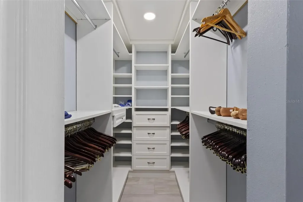 1627 Boathouse Circle Sarasota FL 34231