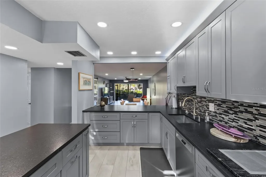 1627 Boathouse Circle Sarasota FL 34231