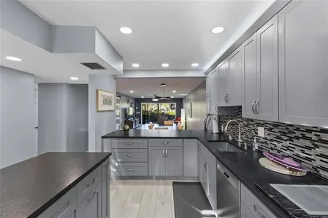 1627 Boathouse Circle Sarasota FL 34231