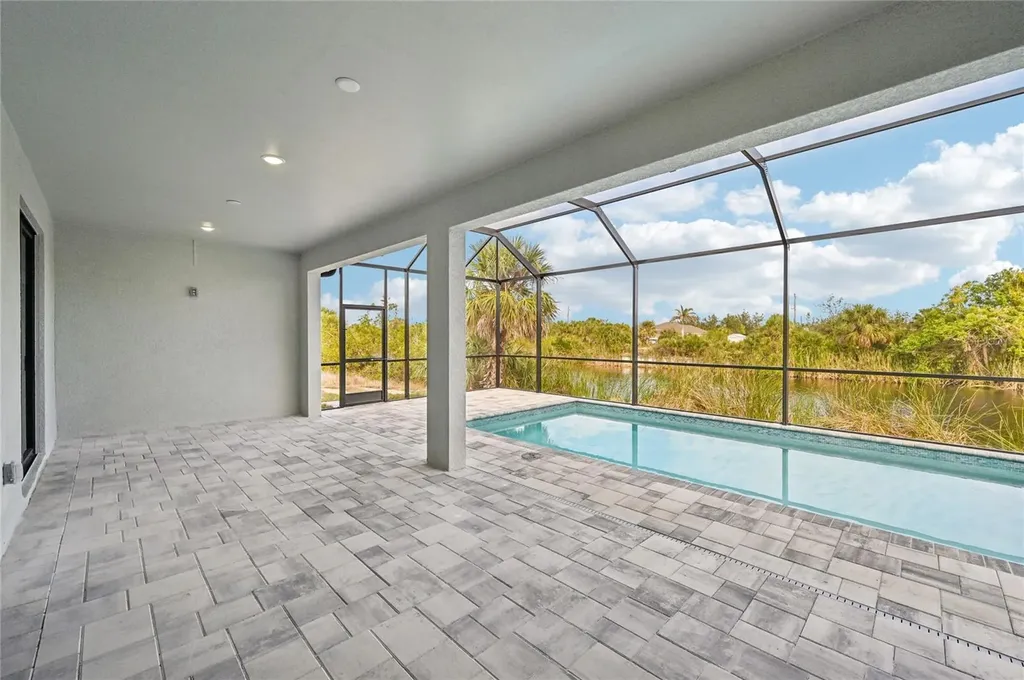 9516 President Circle Port Charlotte FL 33981
