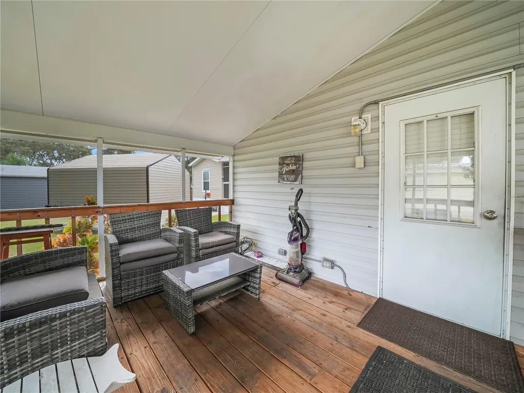 37 Silver Doctor Lane Lake Wales FL 33898