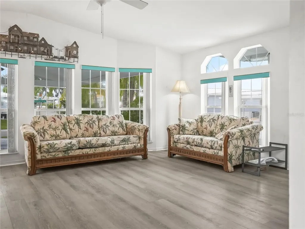 37 Silver Doctor Lane Lake Wales FL 33898