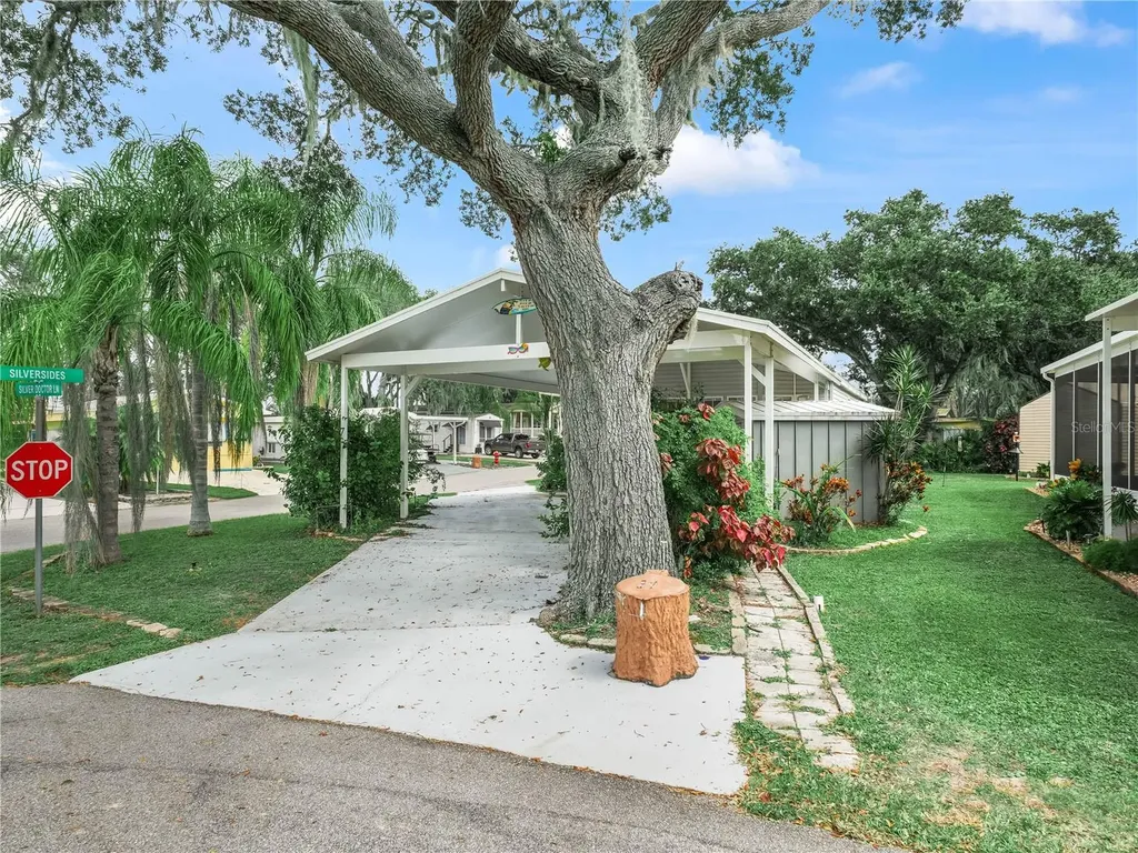 37 Silver Doctor Lane Lake Wales FL 33898