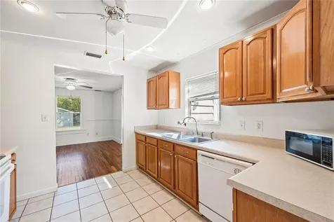 1241 NW 35th Avenue Gainesville FL 32609