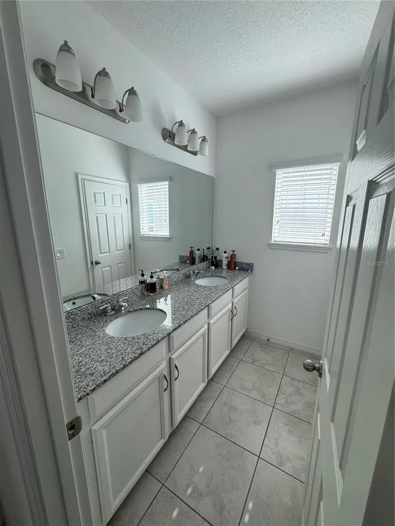 9338 Tyrella Pine Trail Winter Garden FL 34787