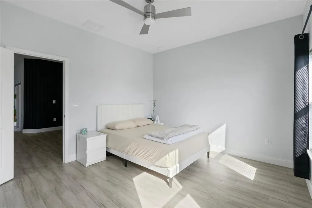 817 Desmoines Place Kissimmee FL 34759