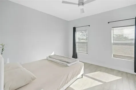 817 Desmoines Place Kissimmee FL 34759