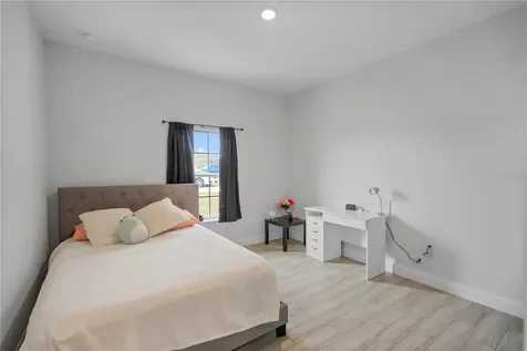 817 Desmoines Place Kissimmee FL 34759