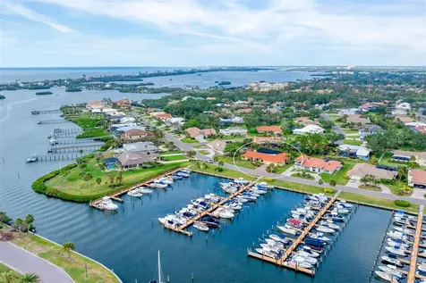312 Yacht Harbor Drive Osprey FL 34229