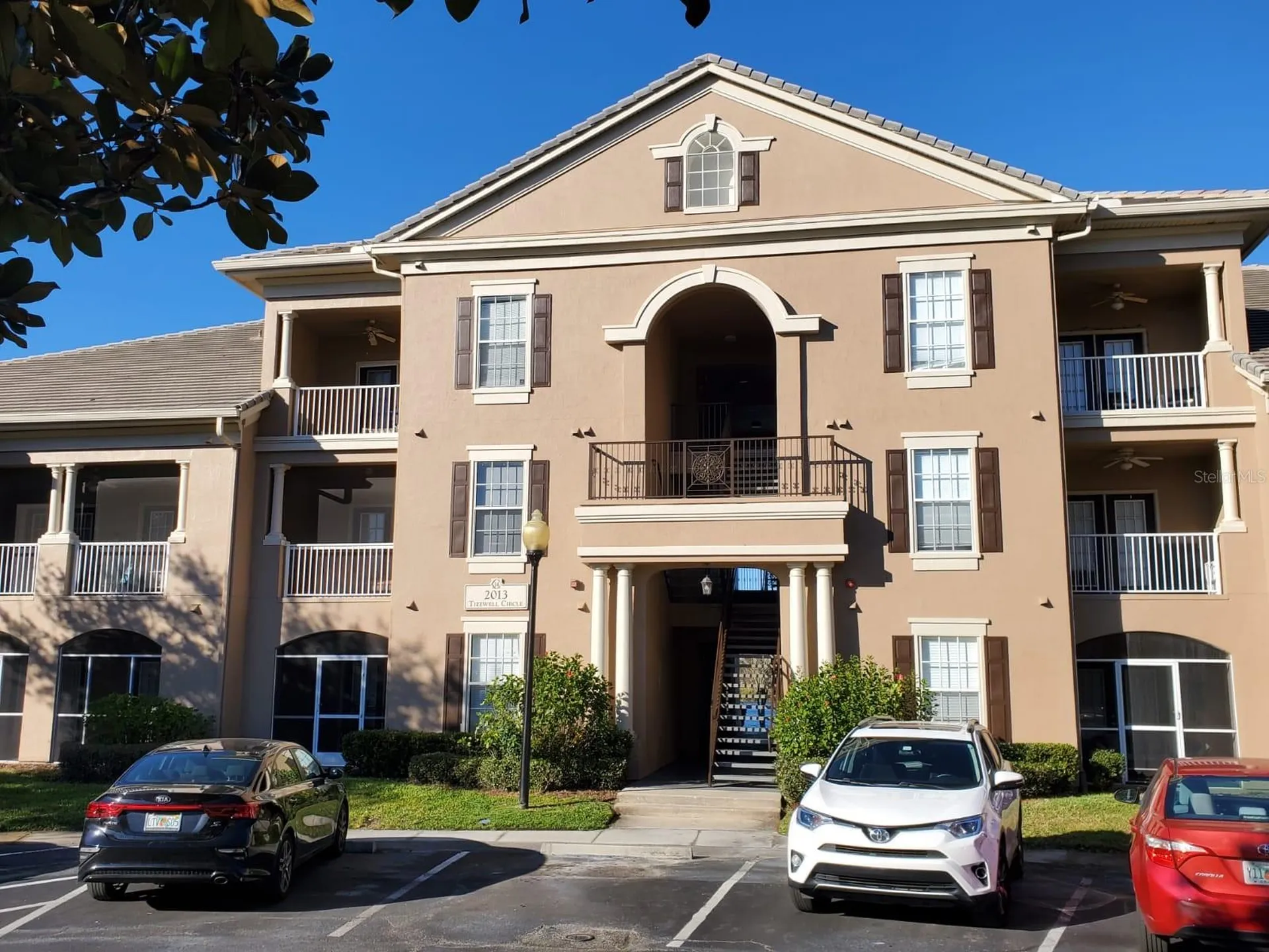 2013 Tizewell Circle Orlando FL 32837