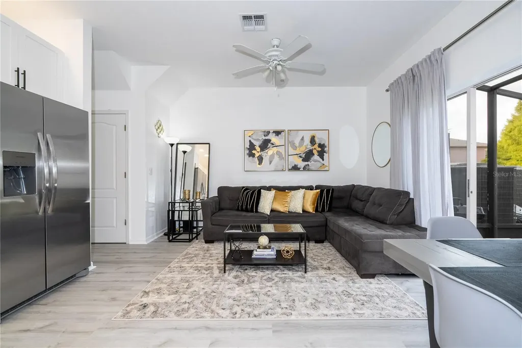 2433 Caravelle Circle Kissimmee FL 34746