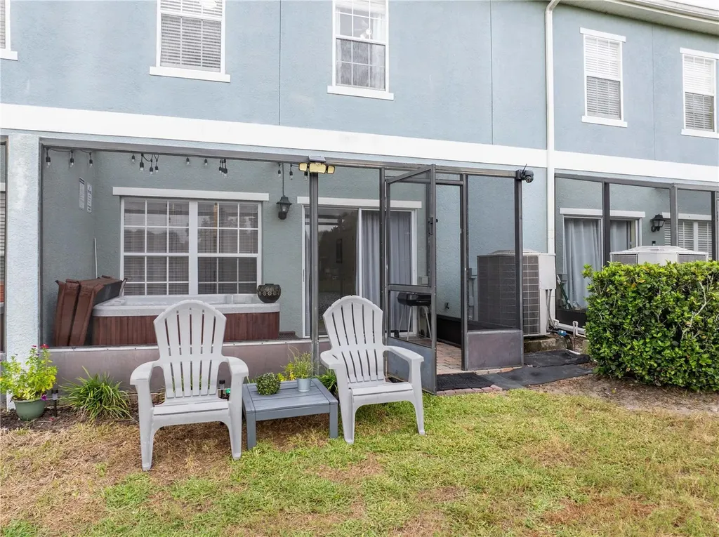 2433 Caravelle Circle Kissimmee FL 34746