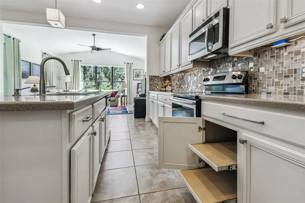 759 Villa Park Road Poinciana FL 34759
