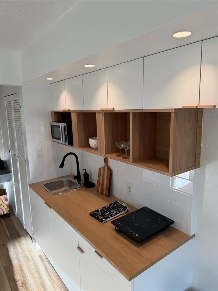 43420 Highway 27 Davenport FL 33837