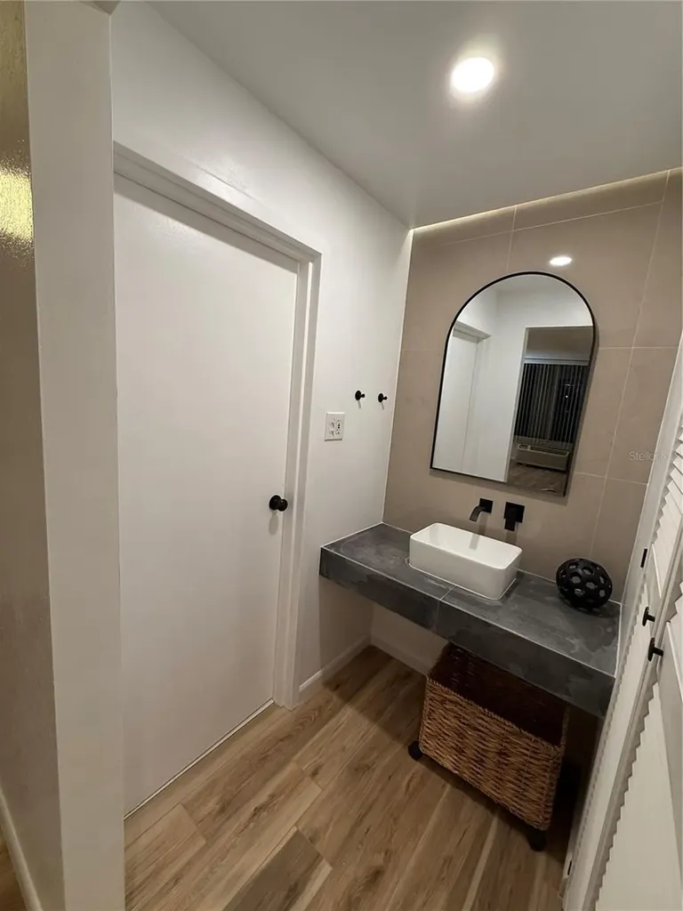 43420 Highway 27 Davenport FL 33837