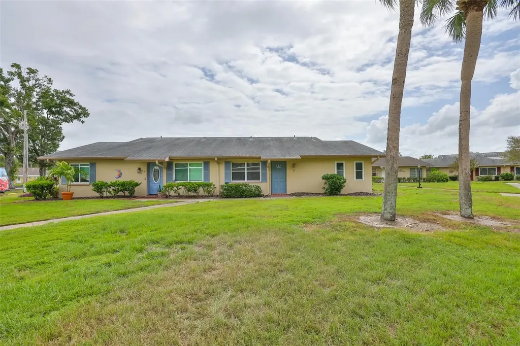 1908 Canterbury Lane Sun City Center FL 33573