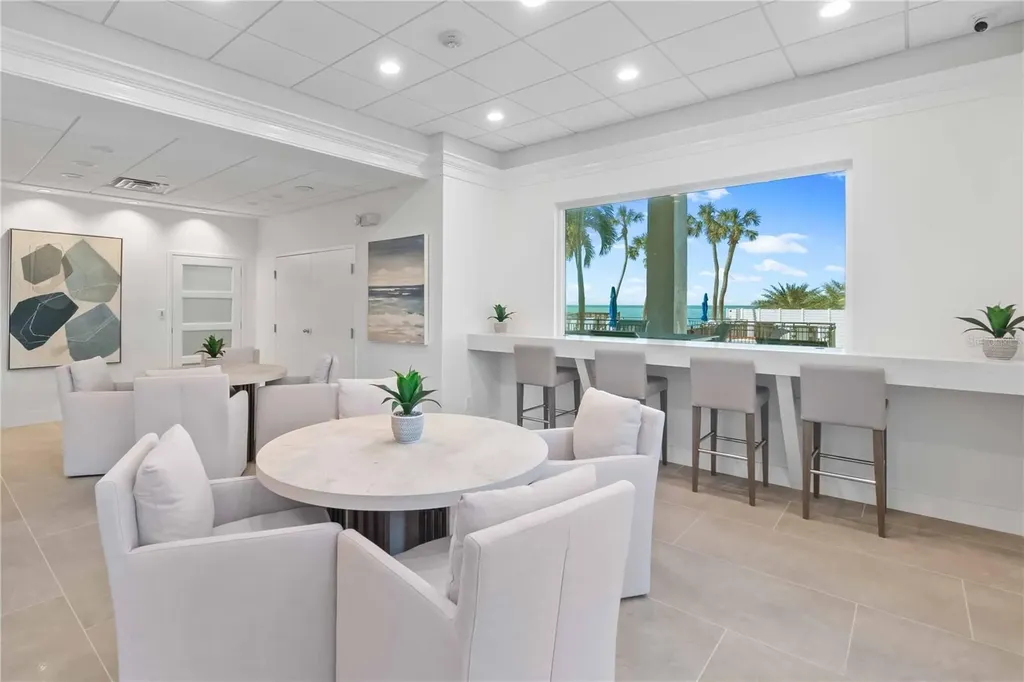 4822 Ocean Boulevard Sarasota FL 34242