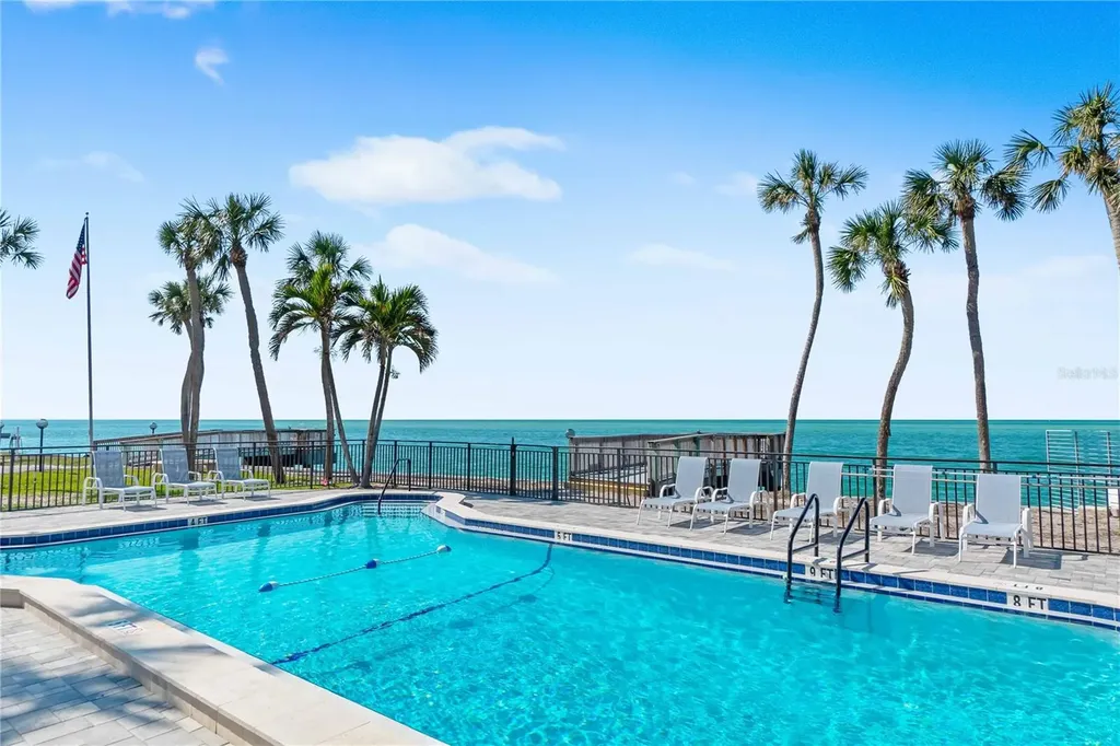 4822 Ocean Boulevard Sarasota FL 34242
