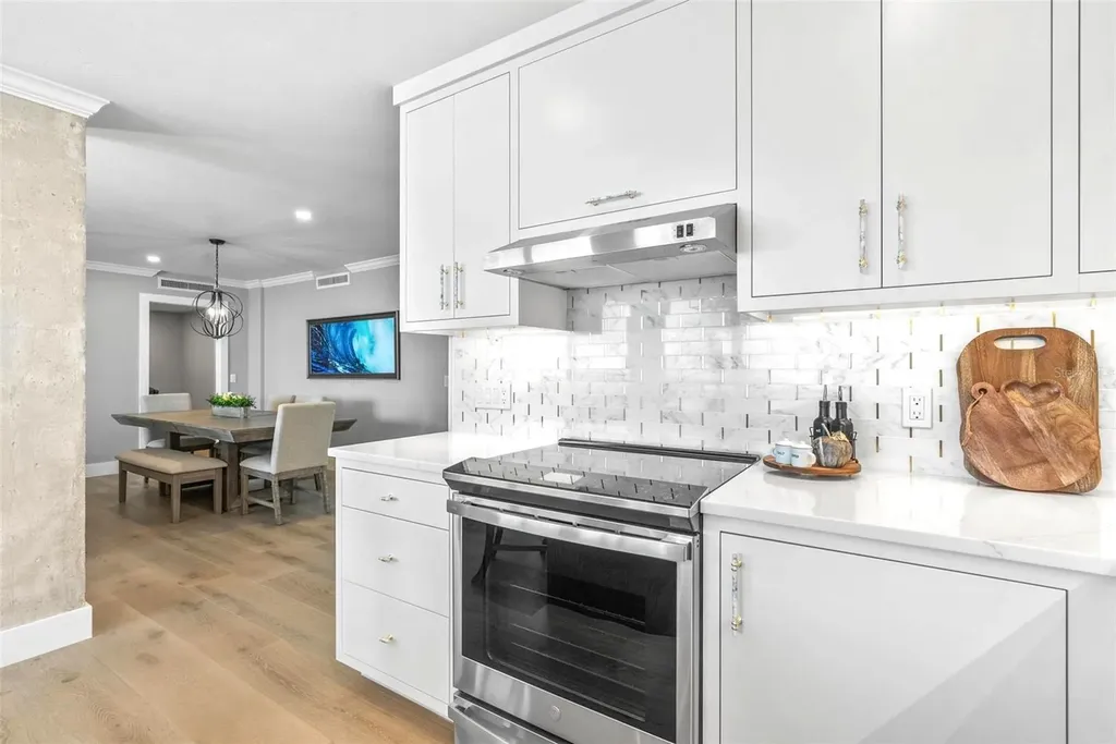 4822 Ocean Boulevard Sarasota FL 34242