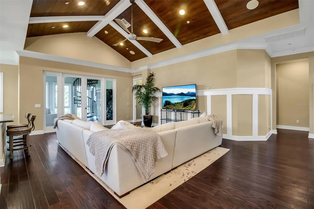 321 Sapphire Lake Drive Bradenton FL 34209