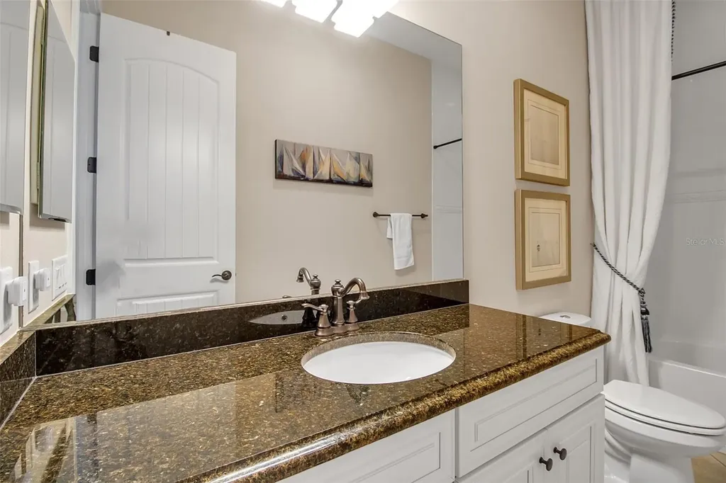 321 Sapphire Lake Drive Bradenton FL 34209