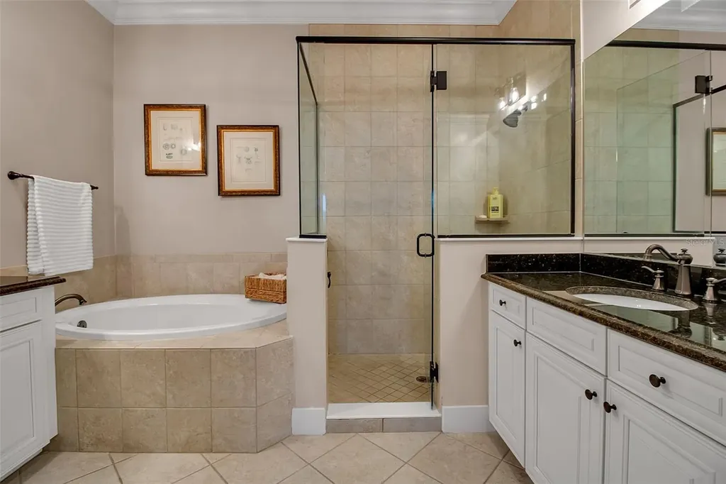 321 Sapphire Lake Drive Bradenton FL 34209