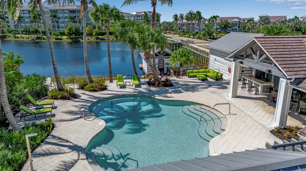 321 Sapphire Lake Drive Bradenton FL 34209