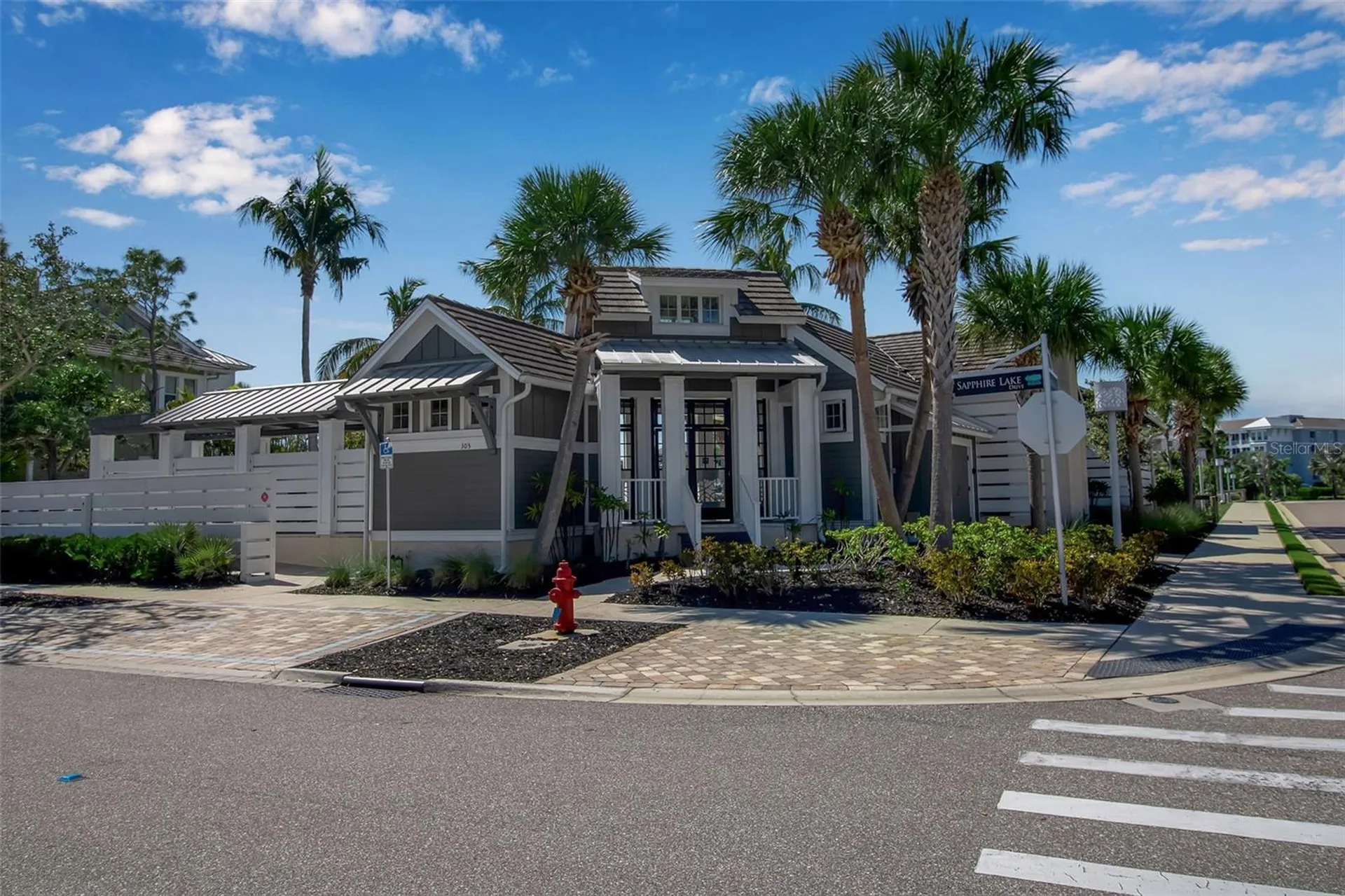 321 Sapphire Lake Drive Bradenton FL 34209