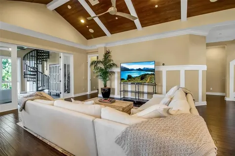 321 Sapphire Lake Drive Bradenton FL 34209