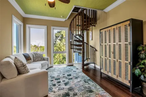 321 Sapphire Lake Drive Bradenton FL 34209