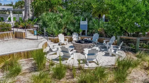 321 Sapphire Lake Drive Bradenton FL 34209