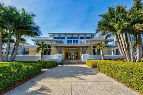 321 Sapphire Lake Drive Bradenton FL 34209