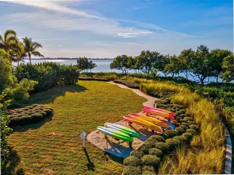 321 Sapphire Lake Drive Bradenton FL 34209