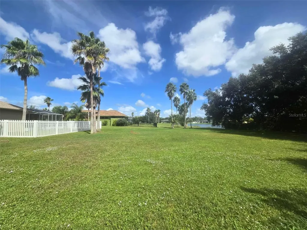 111 141st Court NE Bradenton FL 34212