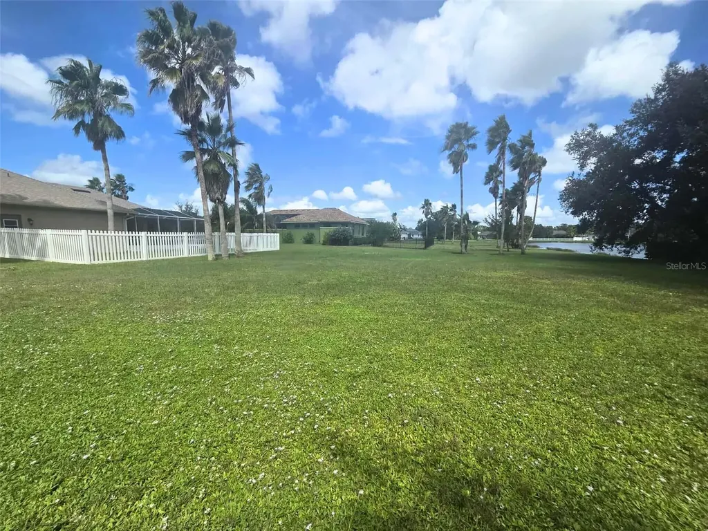 111 141st Court NE Bradenton FL 34212