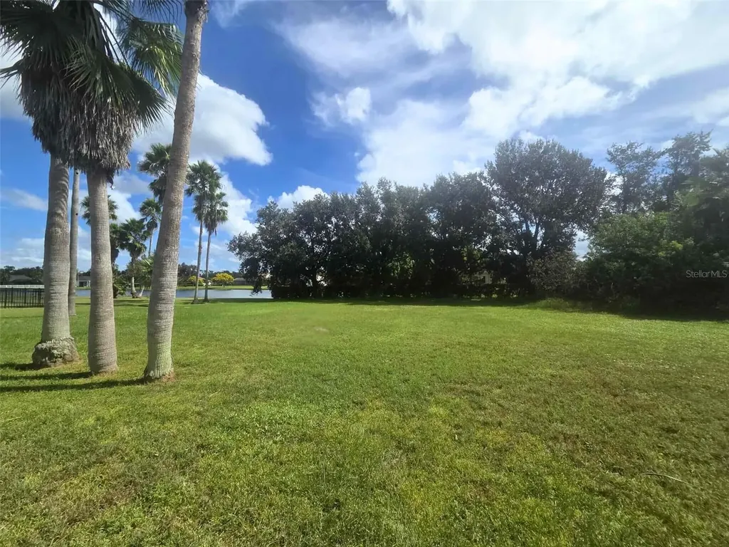 111 141st Court NE Bradenton FL 34212