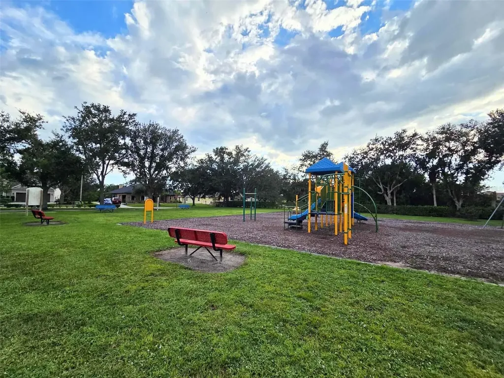 111 141st Court NE Bradenton FL 34212