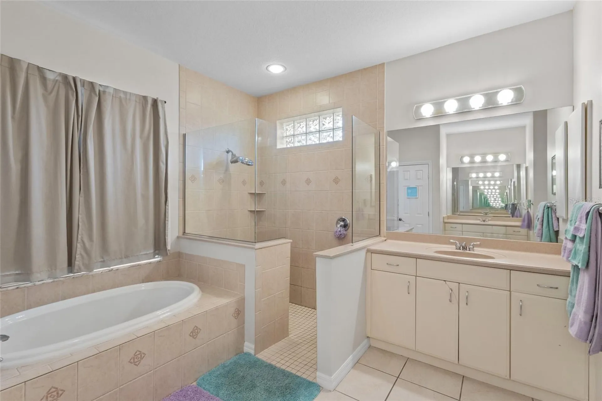 111 141st Court NE Bradenton FL 34212