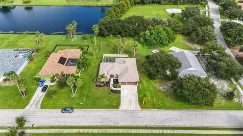 111 141st Court NE Bradenton FL 34212
