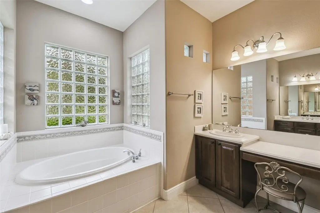 861 Bella Viana Road Kissimmee FL 34759