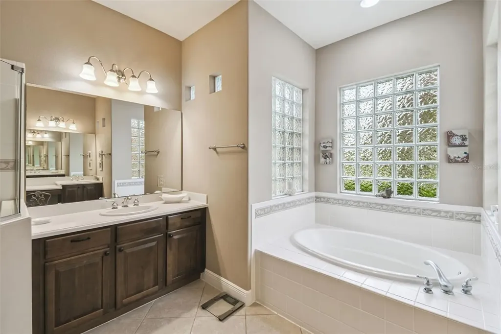 861 Bella Viana Road Kissimmee FL 34759