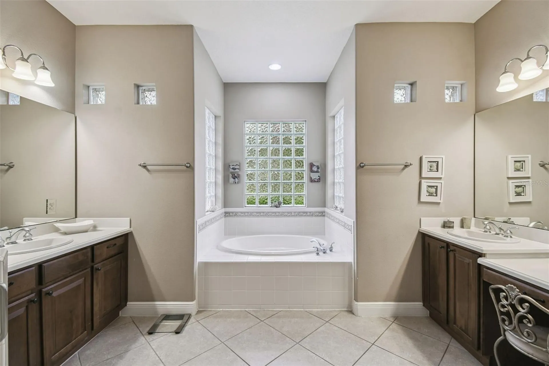 861 Bella Viana Road Kissimmee FL 34759