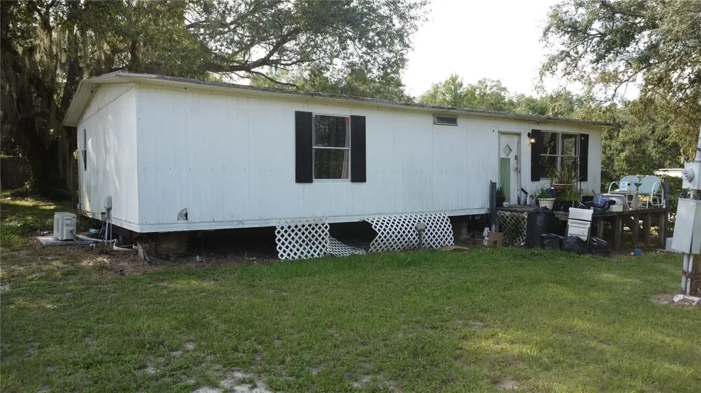 17281 SE 130th Weirsdale FL 32195