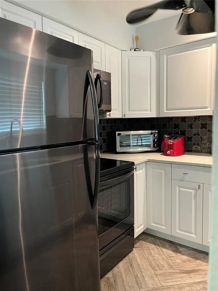 430 Larboard Way Clearwater Beach FL 33767