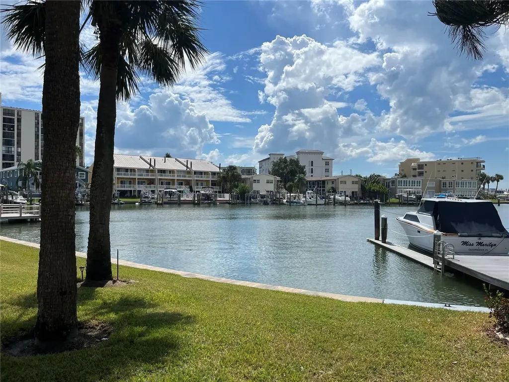 430 Larboard Way Clearwater Beach FL 33767