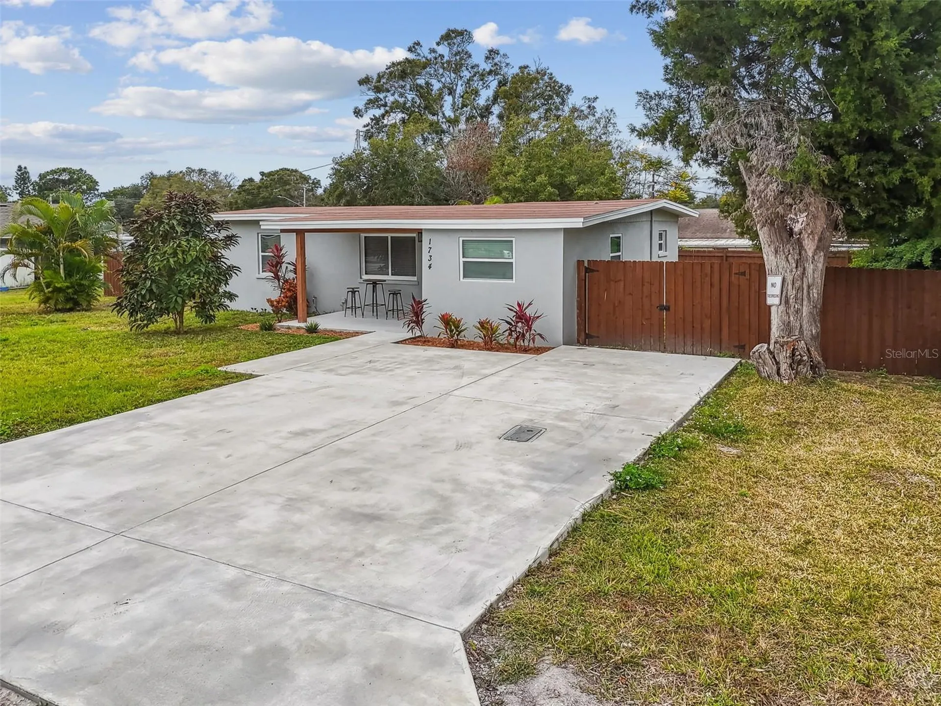 1734 Maiden Lane Largo FL 33774
