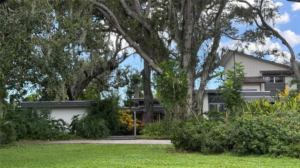 4711 Hidden Forest Lane Sarasota FL 34235
