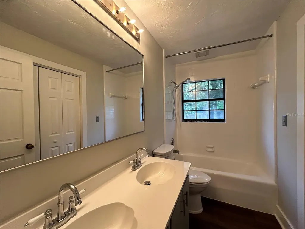 3322 NW 39th Terrace Gainesville FL 32606