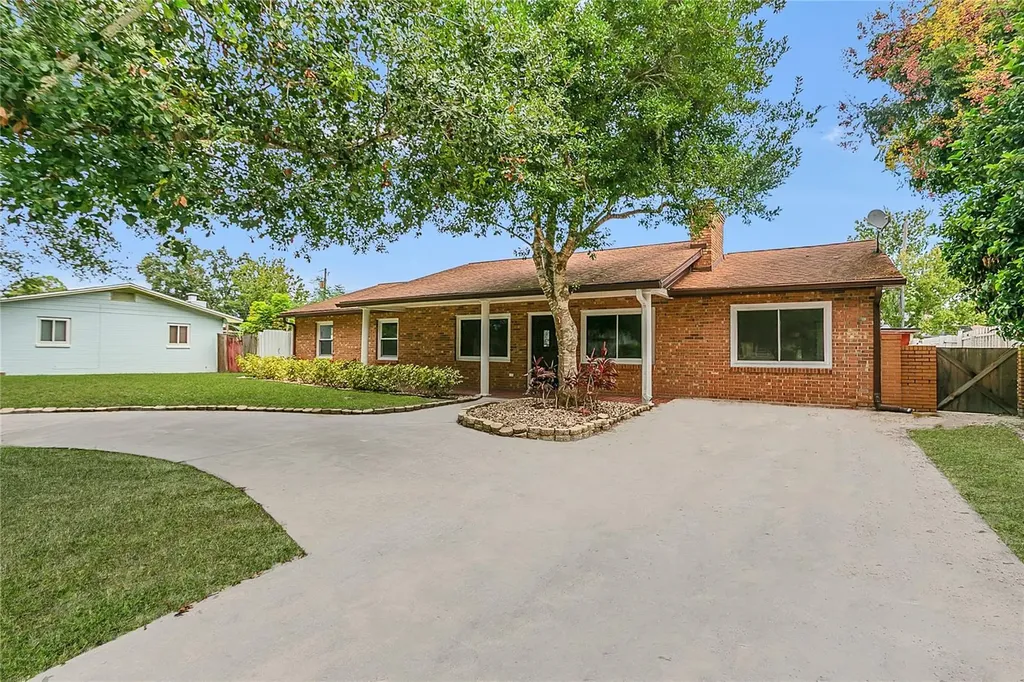 2613 Travelers Palm Drive Edgewater FL 32141