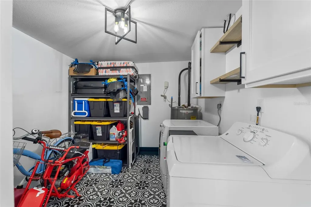 4220 19 Street N St Petersburg FL 33714